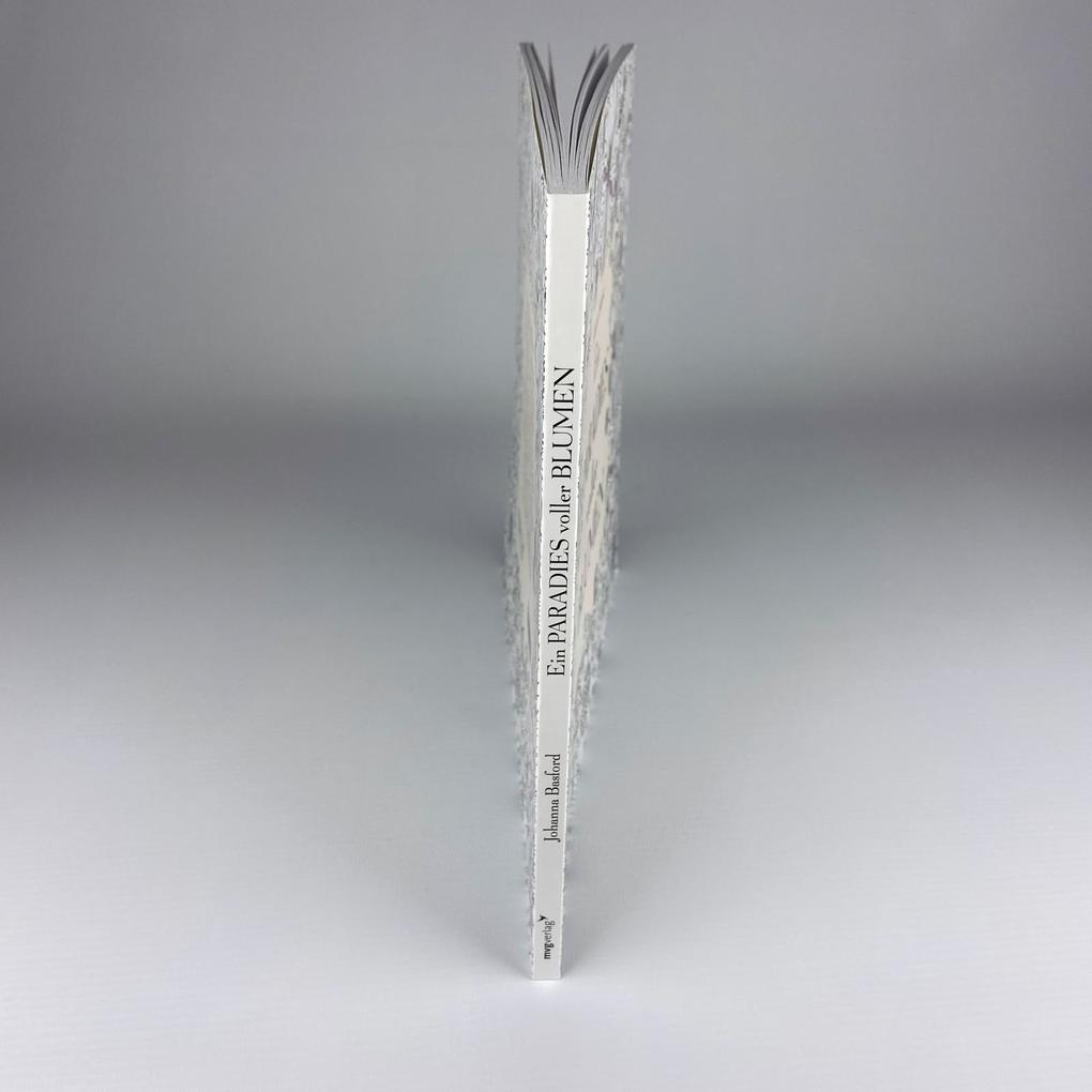 Weitere Ansicht: Ein Paradies voller Blumen: Ausmalbuch für Erwachsene | Johanna Basford