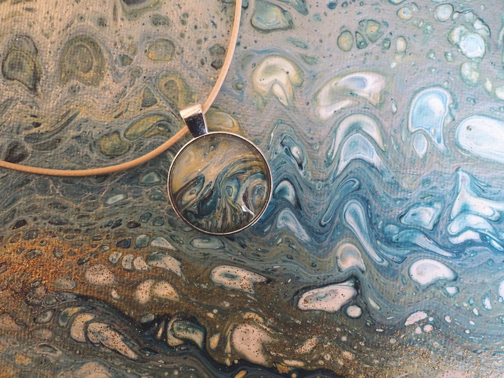 Weitere Ansicht: Pouring | Ela Rübenach, Gina Jacobs