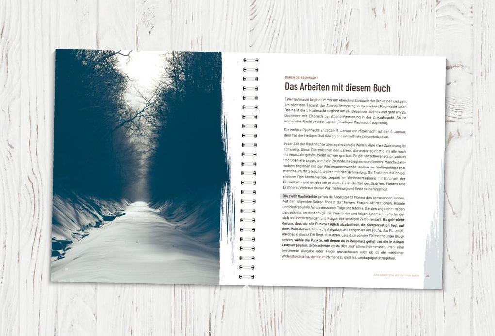 Weitere Ansicht: Die Rauhnächte - Im Fluss der Zeiten: Ein Workbook für die 12 heiligen Nächte mit viel Raum für eigene Notizen | Annett Hering