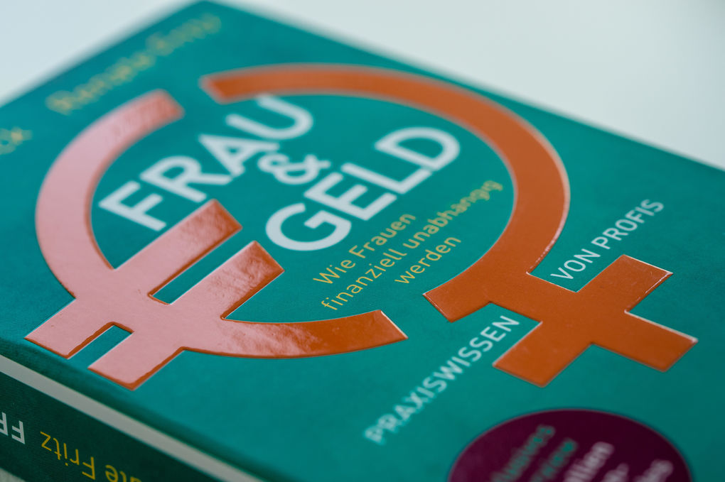 Weitere Ansicht: Frau und Geld | Helma Sick, Renate Fritz