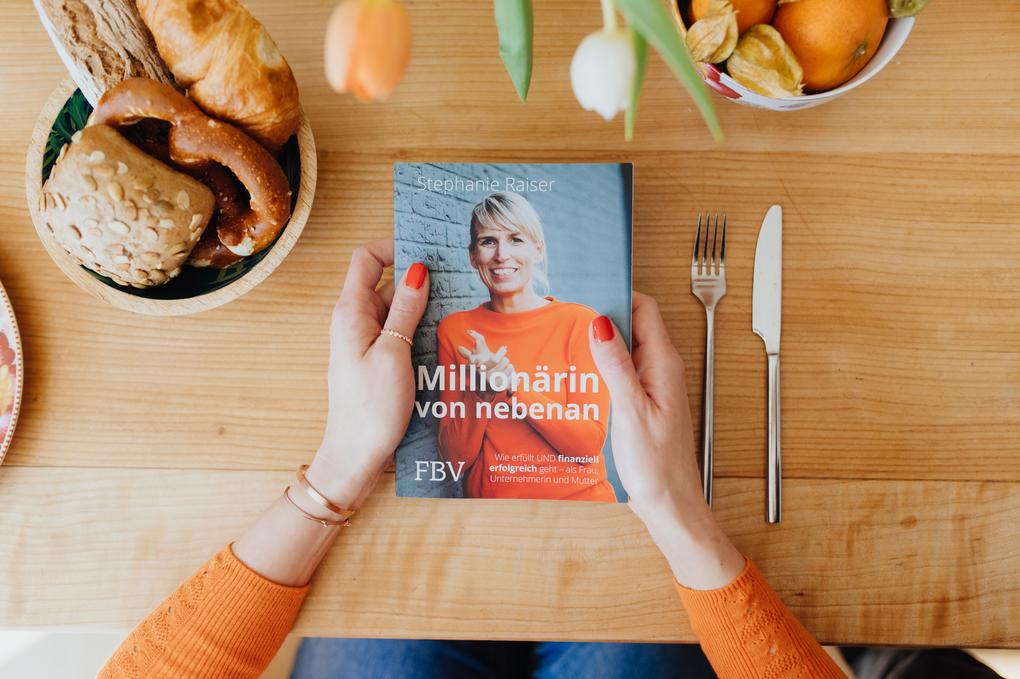 Weitere Ansicht: Millionärin von nebenan | Stephanie Raiser