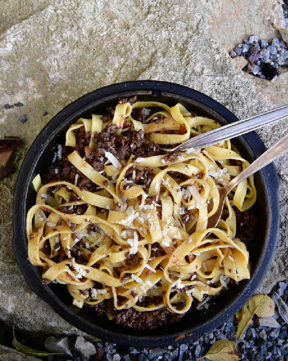 Weitere Ansicht: Wild im Dutch Oven | Carsten Bothe