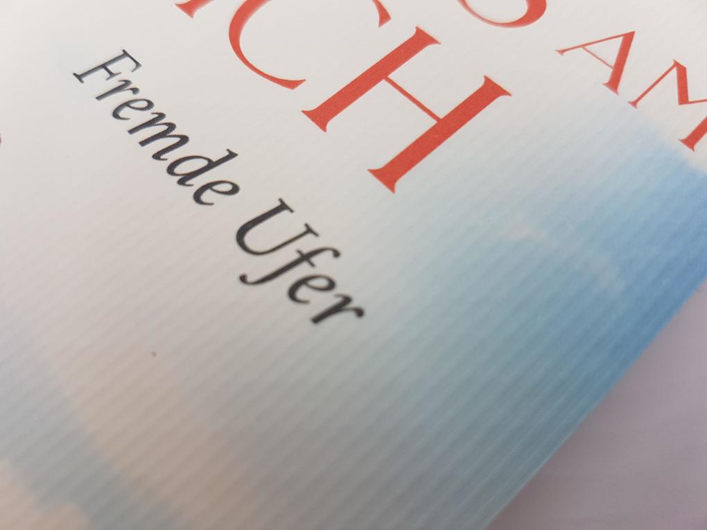 Weitere Ansicht: Das Haus am Deich - Fremde Ufer | Regine Kölpin