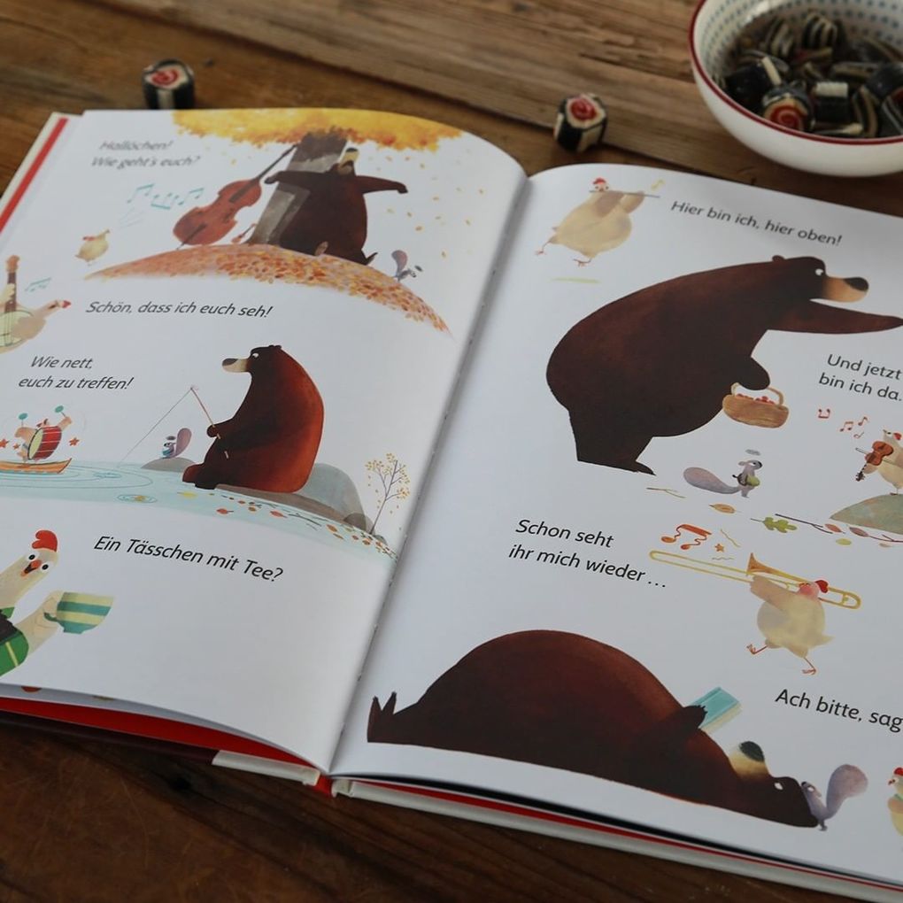 Weitere Ansicht: Ich und du und Huhn dazu | Smriti Halls