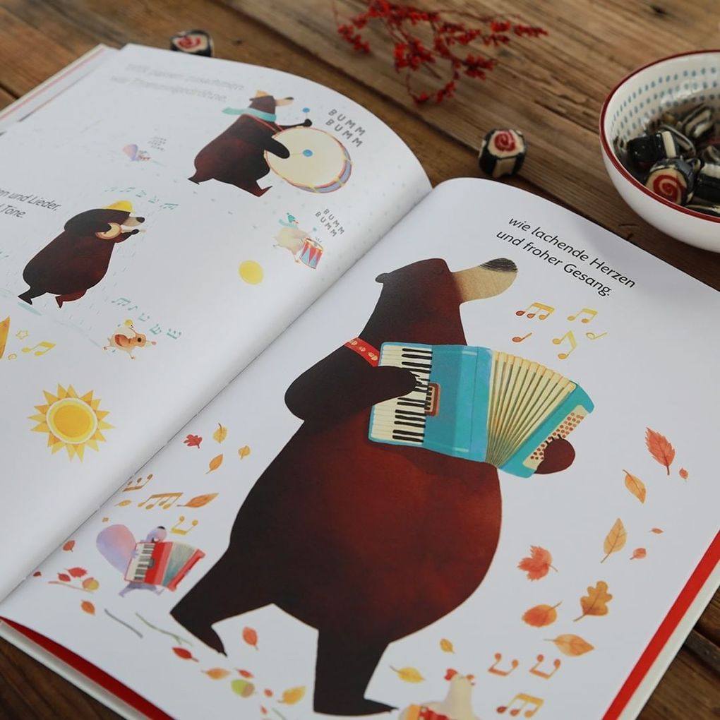 Weitere Ansicht: Ich und du und Huhn dazu | Smriti Halls