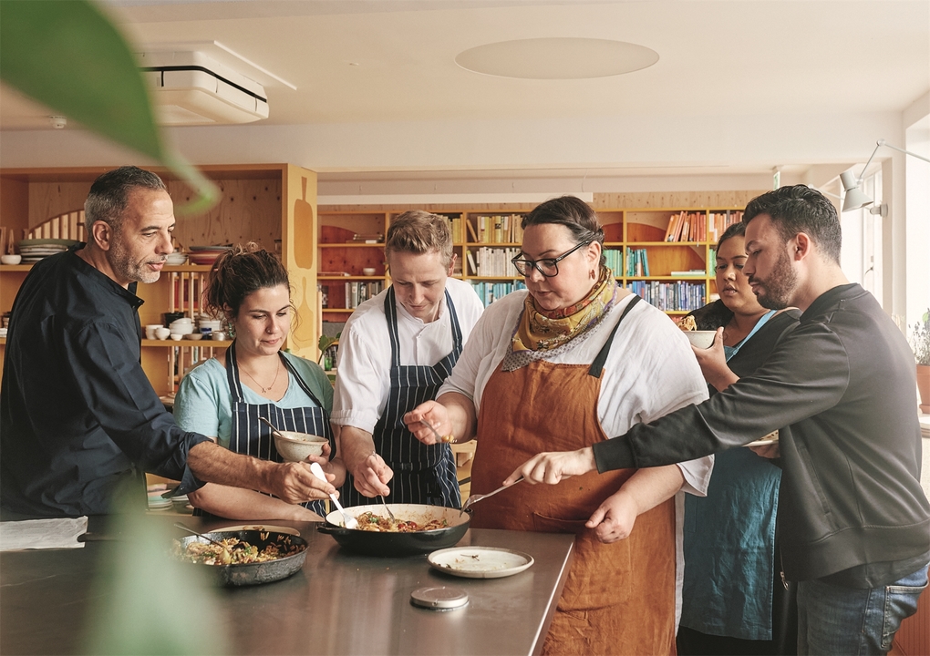 Weitere Ansicht: Ottolenghi Test Kitchen - Extra good things | Yotam Ottolenghi, Noor Murad