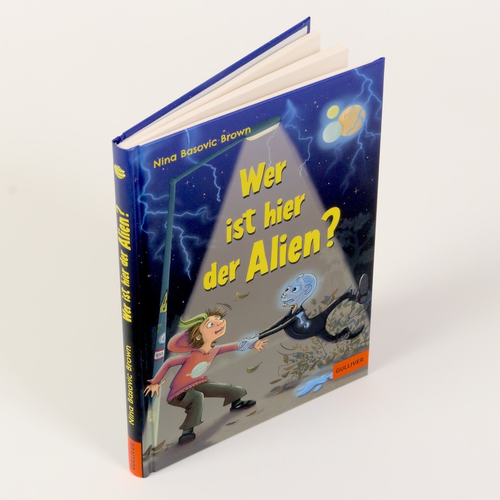 Weitere Ansicht: Wer ist hier der Alien? | Nina Basovic Brown