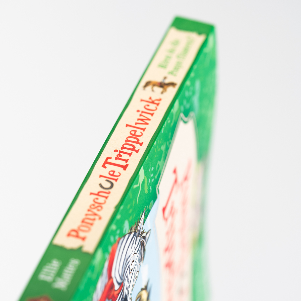 Weitere Ansicht: Ponyschule Trippelwick - Hörst du die Ponys flüstern? | Ellie Mattes