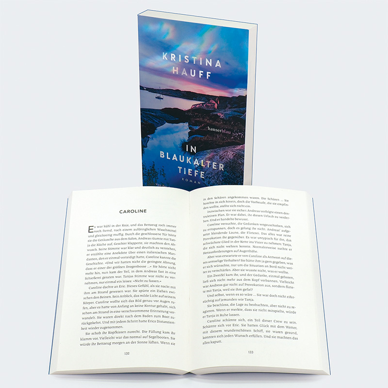 Weitere Ansicht: In blaukalter Tiefe | Kristina Hauff