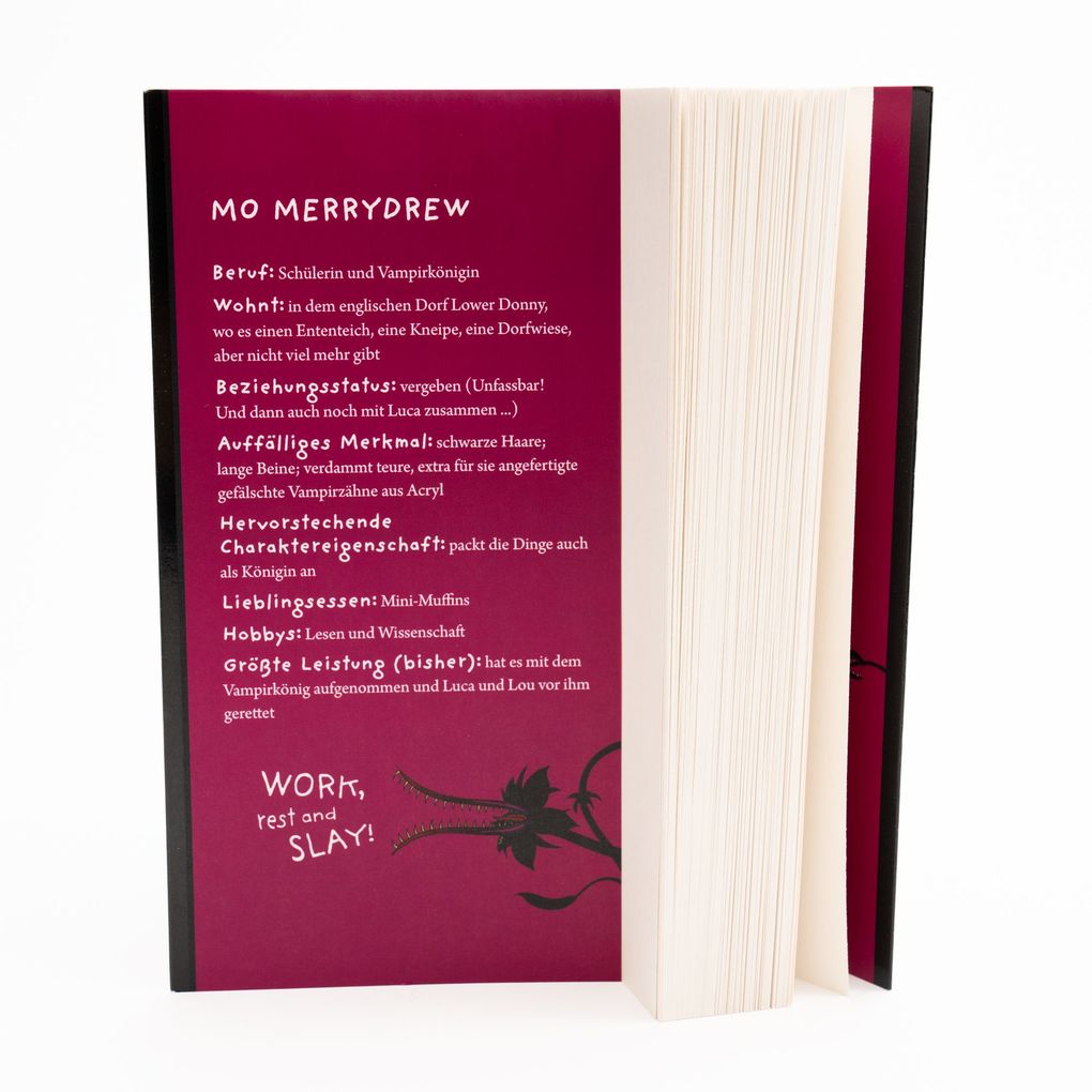 Weitere Ansicht: Vampirkönigin mit Biss. | Jo Simmons