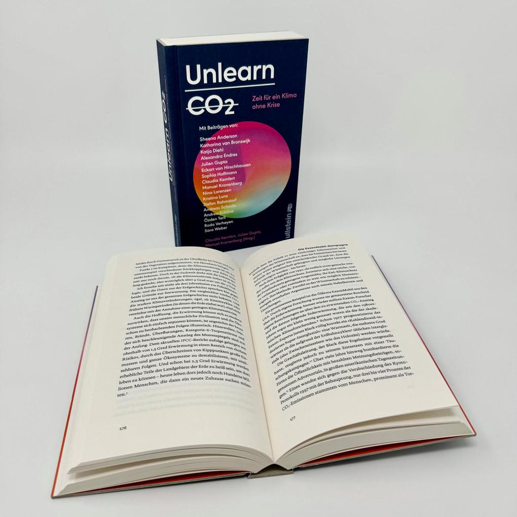 Weitere Ansicht: Unlearn CO2 | Sheena Anderson, Katharina van Bronswijk, Katja Diehl, Alexandra Endres, Eckart von Hirschhausen