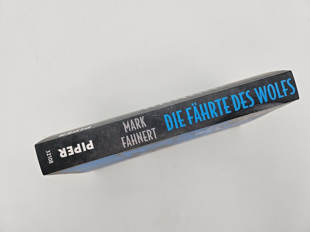 Weitere Ansicht: Die Fährte des Wolfs | Mark Fahnert