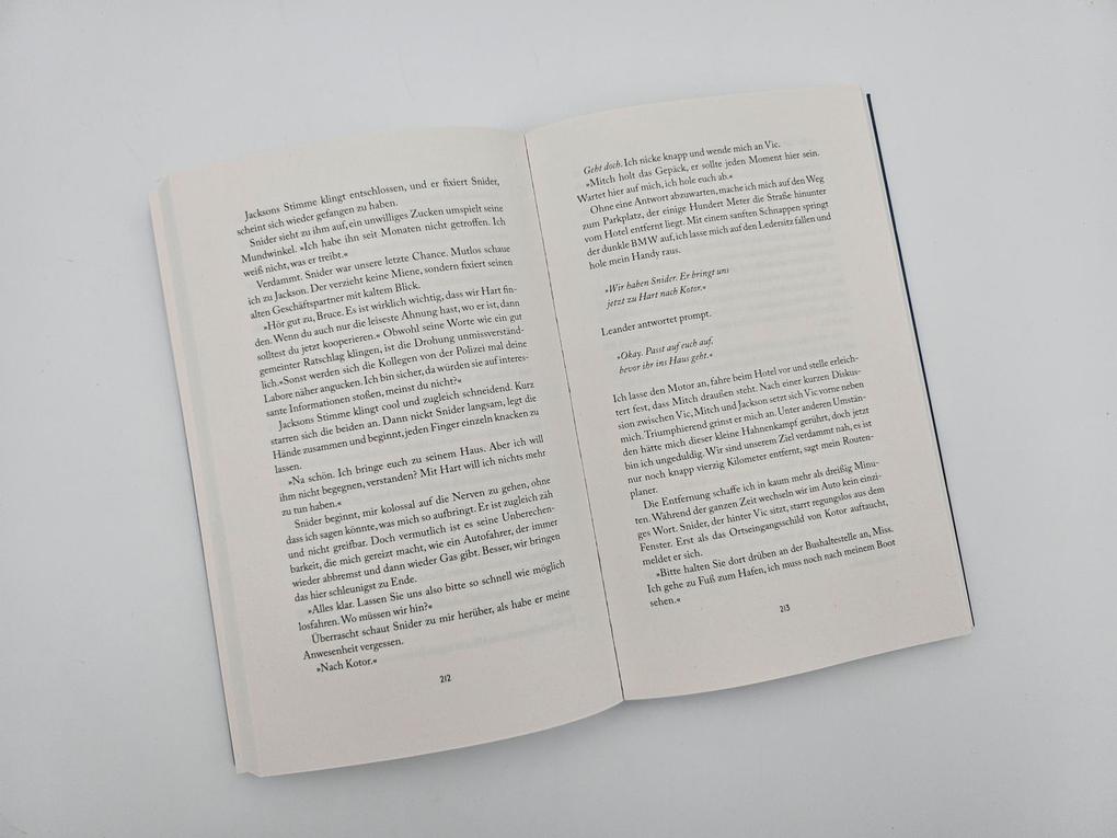 Weitere Ansicht: The Darkness We Hide | Mia Moreno