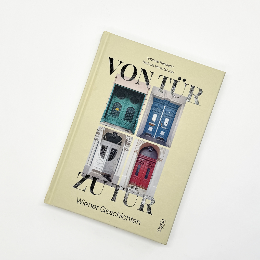 Weitere Ansicht: Von Tür zu Tür | Gabriele Hasmann