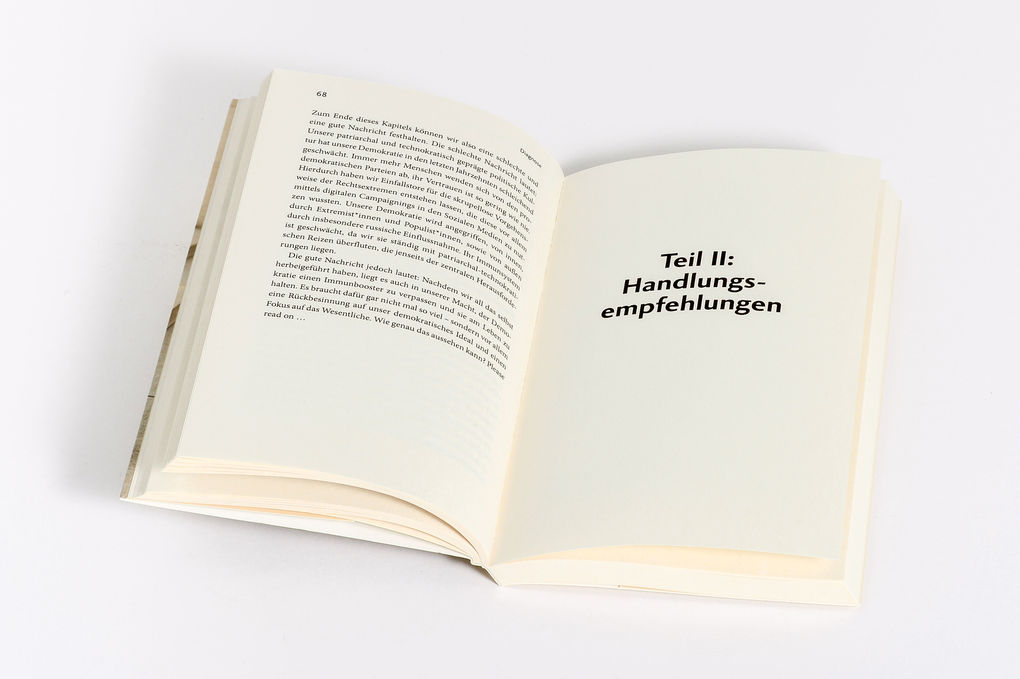 Weitere Ansicht: Brand New Bundestag | Maximilian Oehl