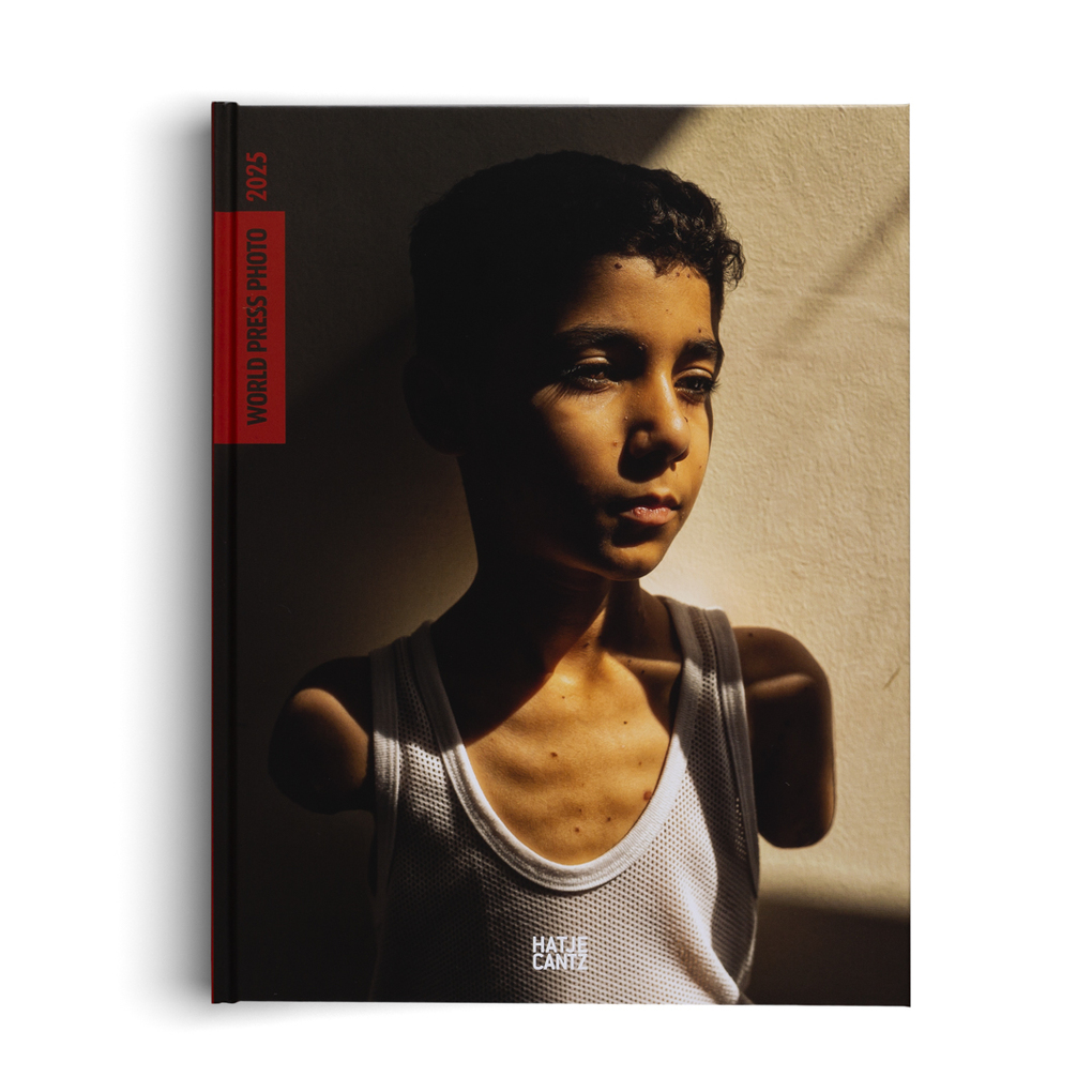 Weitere Ansicht: World Press Photo Yearbook 2025, deutschsprachige Ausgabe | -SYB-