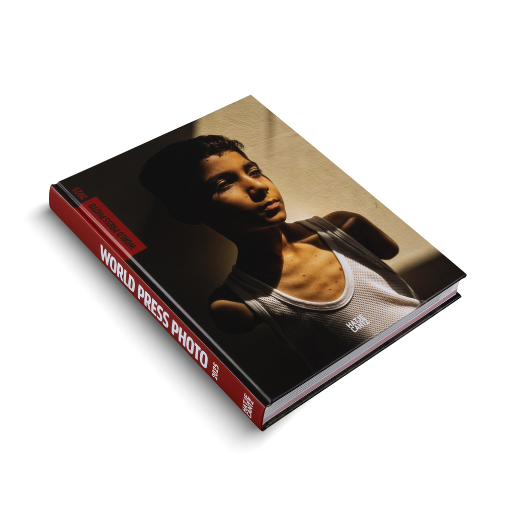 Weitere Ansicht: World Press Photo Yearbook 2025, deutschsprachige Ausgabe | -SYB-