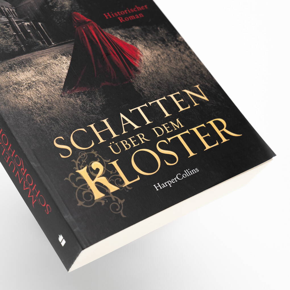 Weitere Ansicht: Schatten über dem Kloster | Manuela Schörghofer