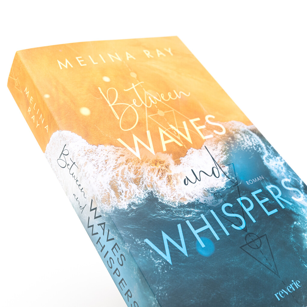 Weitere Ansicht: Between Waves and Whispers | Melina Ray