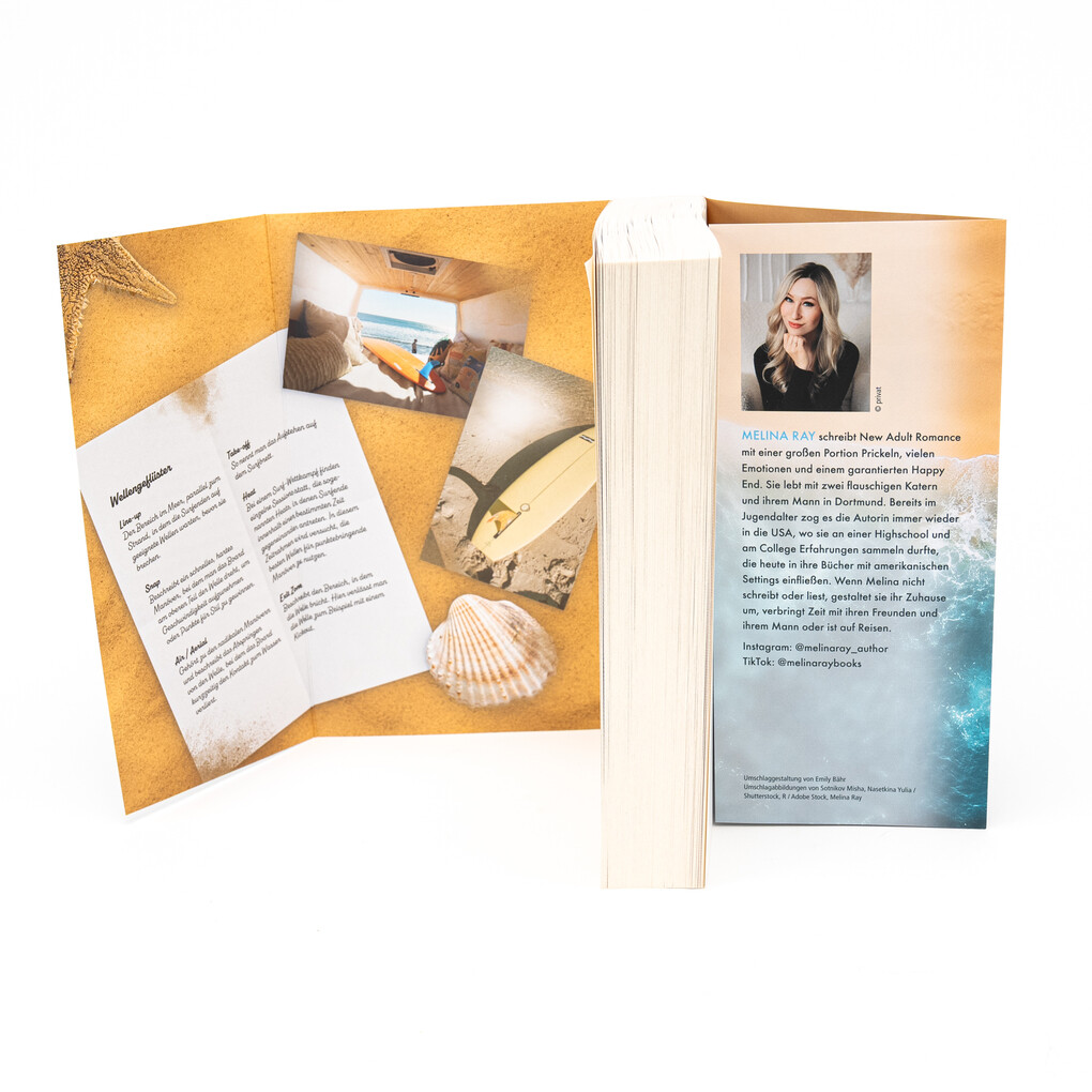 Weitere Ansicht: Between Waves and Whispers | Melina Ray