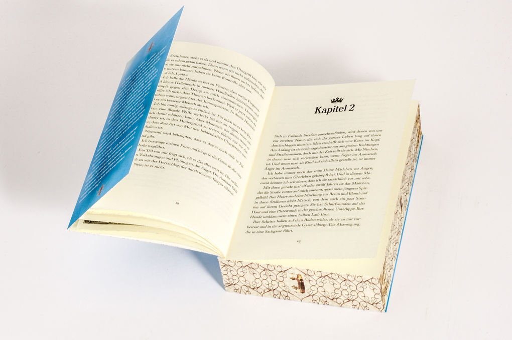 Weitere Ansicht: War Hour | Lauren Loscig