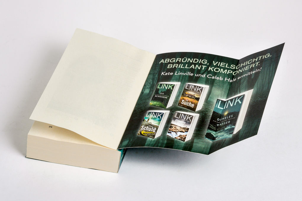 Weitere Ansicht: Dunkles Wasser | Charlotte Link