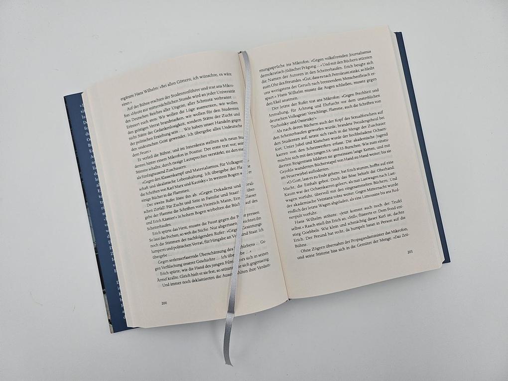 Weitere Ansicht: Und ohne Tabu explodiert die Welt | Tilman Röhrig