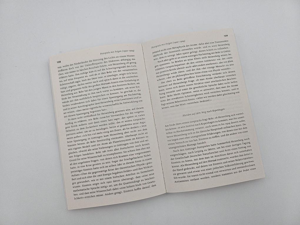 Weitere Ansicht: Die Stunde der Physiker | Ernst Peter Fischer