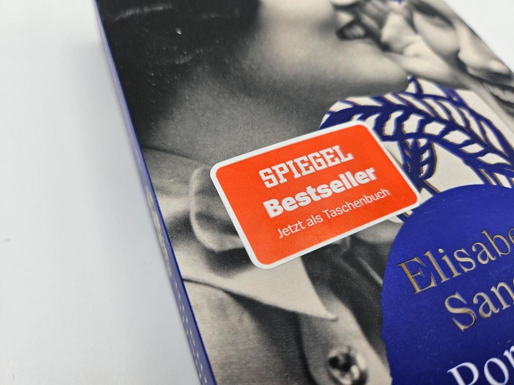 Weitere Ansicht: Porträt auf grüner Wandfarbe | Elisabeth Sandmann