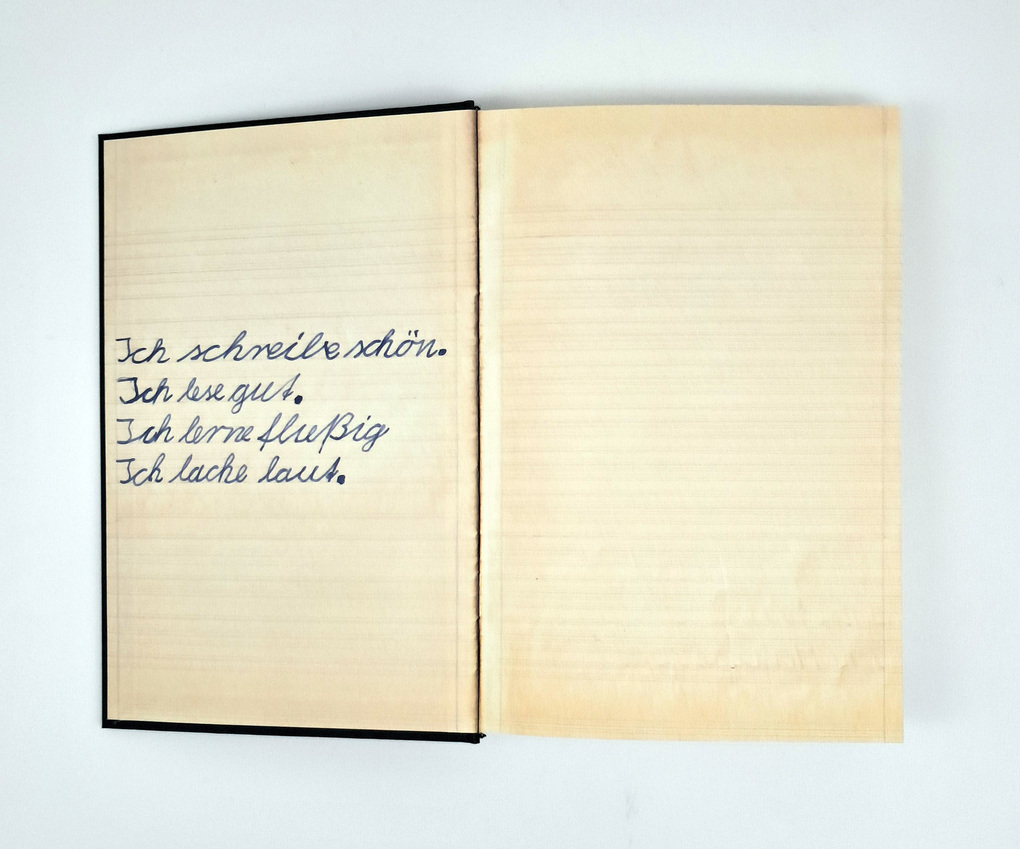 Weitere Ansicht: Zwei, drei blaue Augen | Victor Schefé