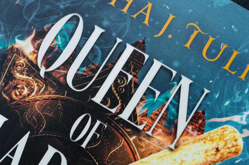 Weitere Ansicht: Queen of Shadows and Ruin | Nisha J. Tuli