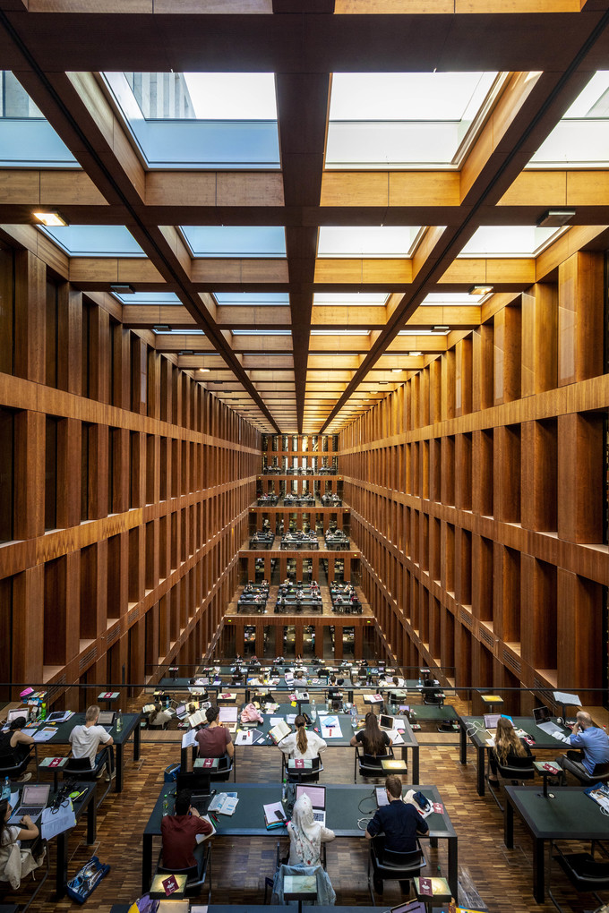 Weitere Ansicht: Berlin für Buchverliebte | Bernhard Hampp