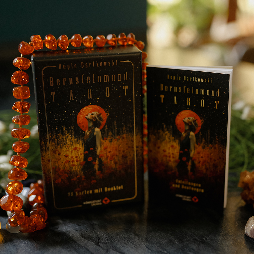 Weitere Ansicht: Bernsteinmond Tarot - 78 Tarotkarten und 80-seitiges Booklet | Hepie Bartkowski