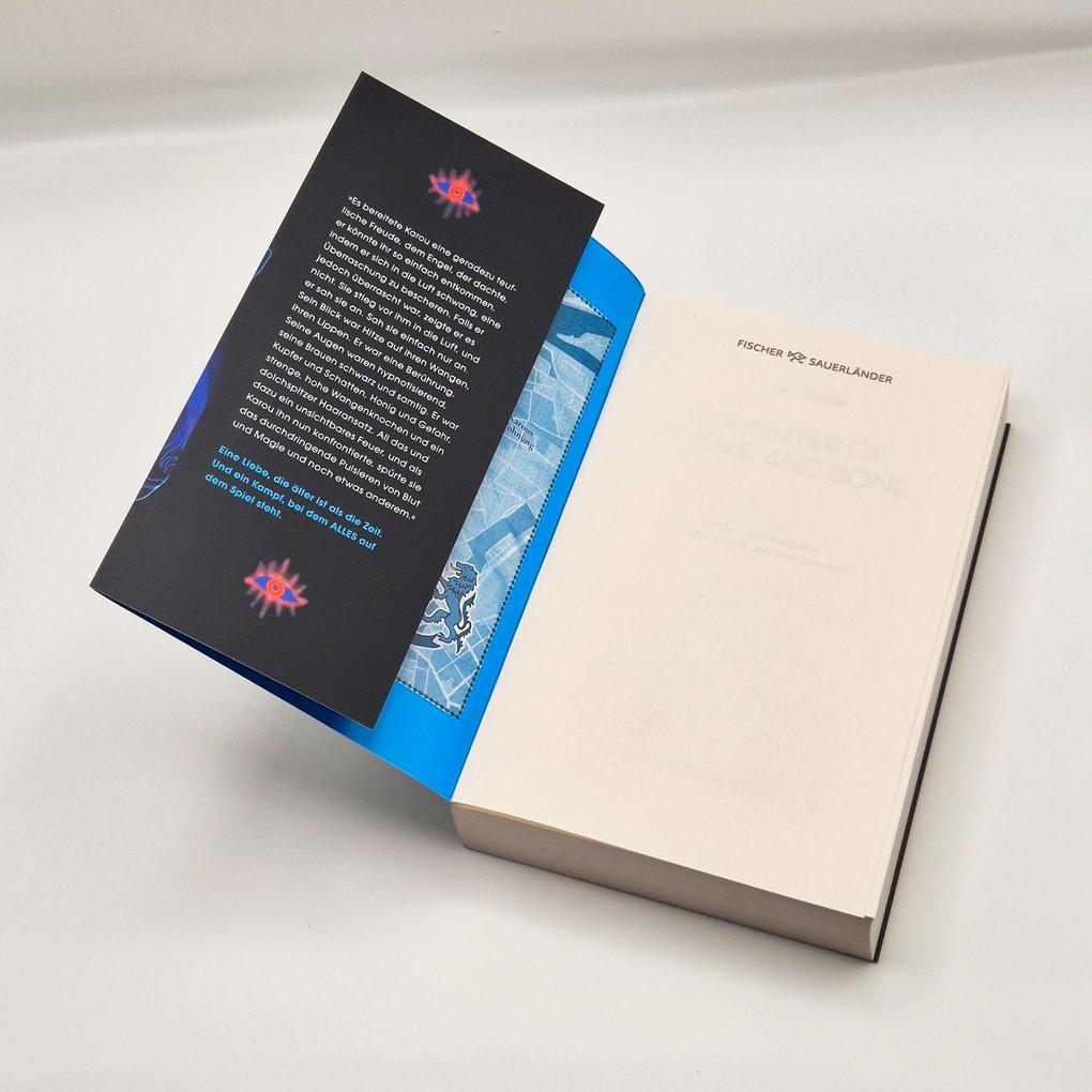 Weitere Ansicht: Daughter of Smoke and Bone | Laini Taylor