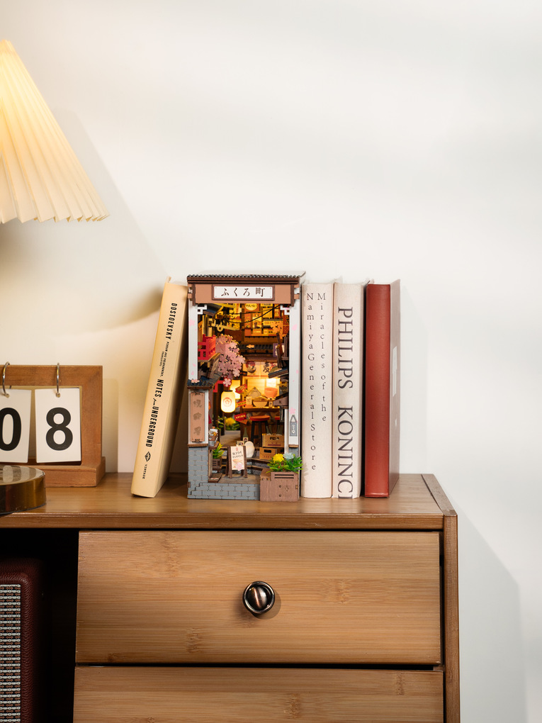 Weitere Ansicht: Booknook: Sakura Wine Alley