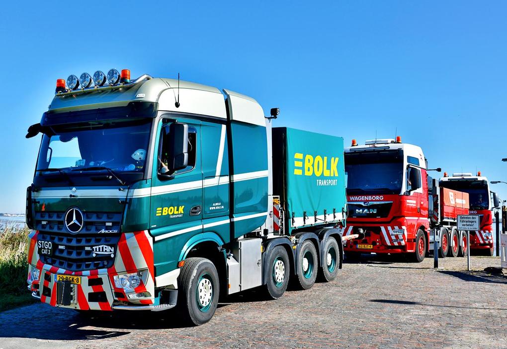 Weitere Ansicht: Jahrbuch Schwertransporte 2026