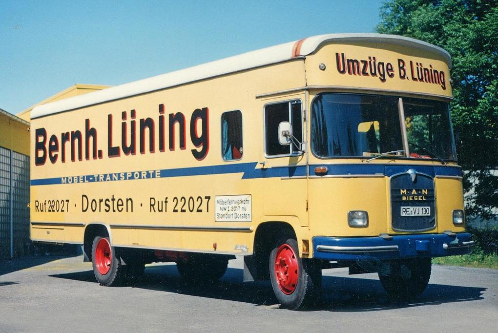 Weitere Ansicht: Jahrbuch Lastwagen 2026