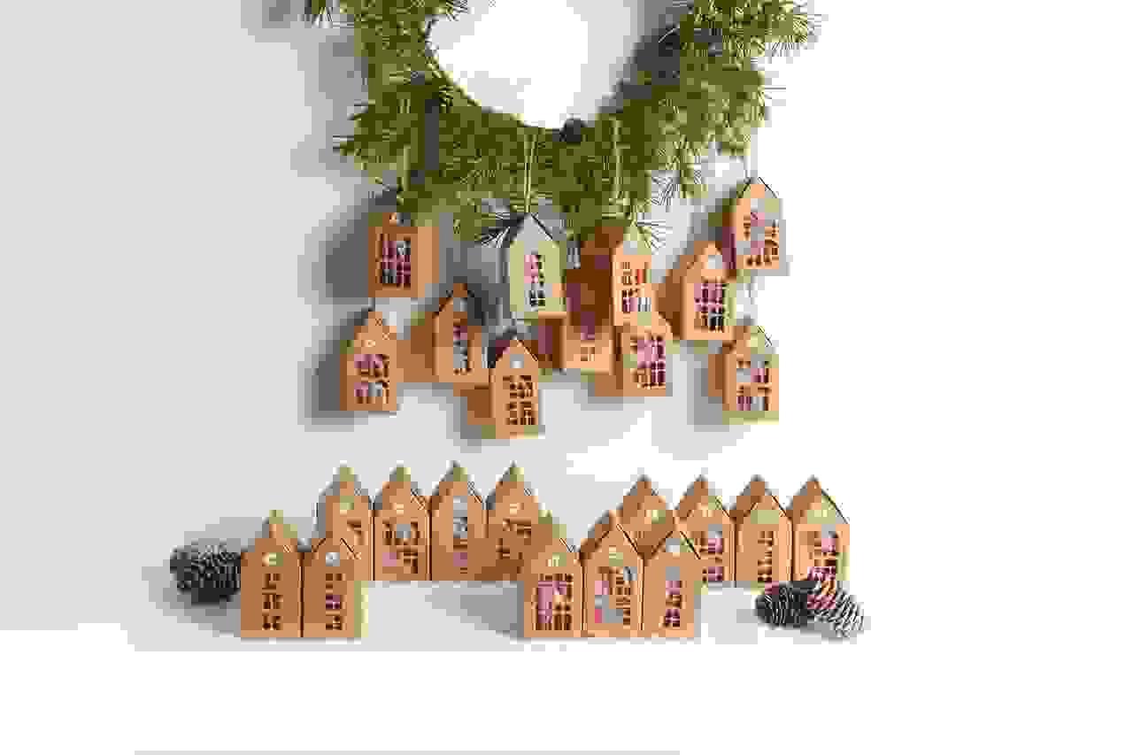 Produktbild: Adventskalender Papphäuser,24 Stk., 9x4,5x4,5cm, FSC MIX