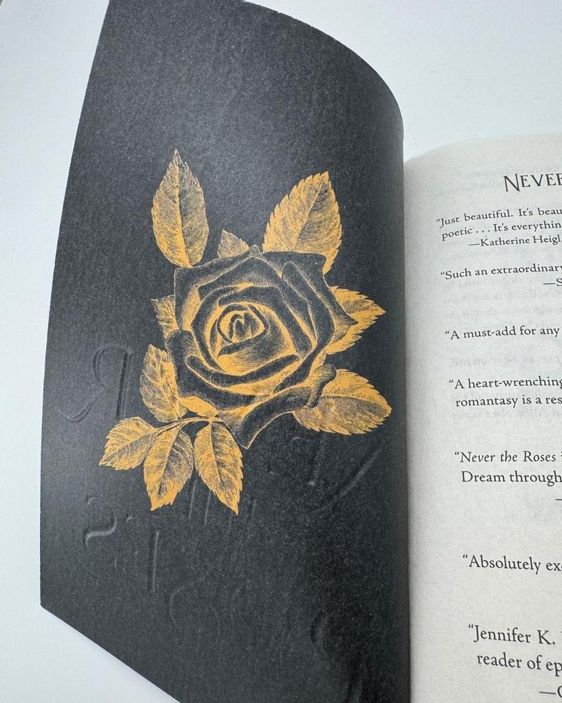 Weitere Ansicht: Never the Roses | Jennifer K. Lambert
