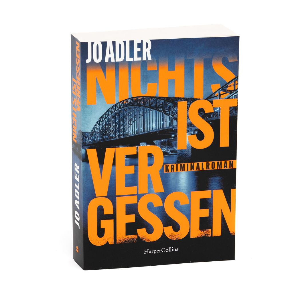 Weitere Ansicht: Nichts ist vergessen | Jo Adler
