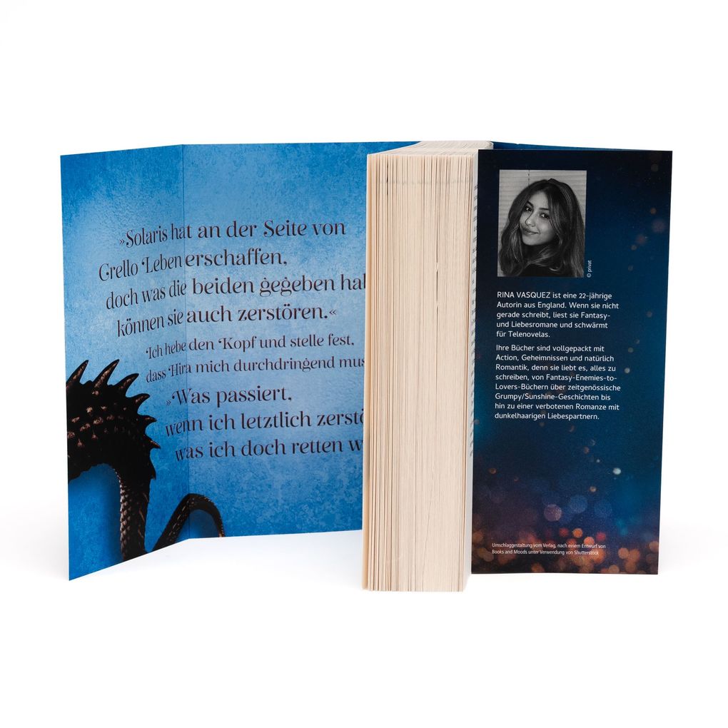 Weitere Ansicht: A World of Ruins | Rina Vasquez