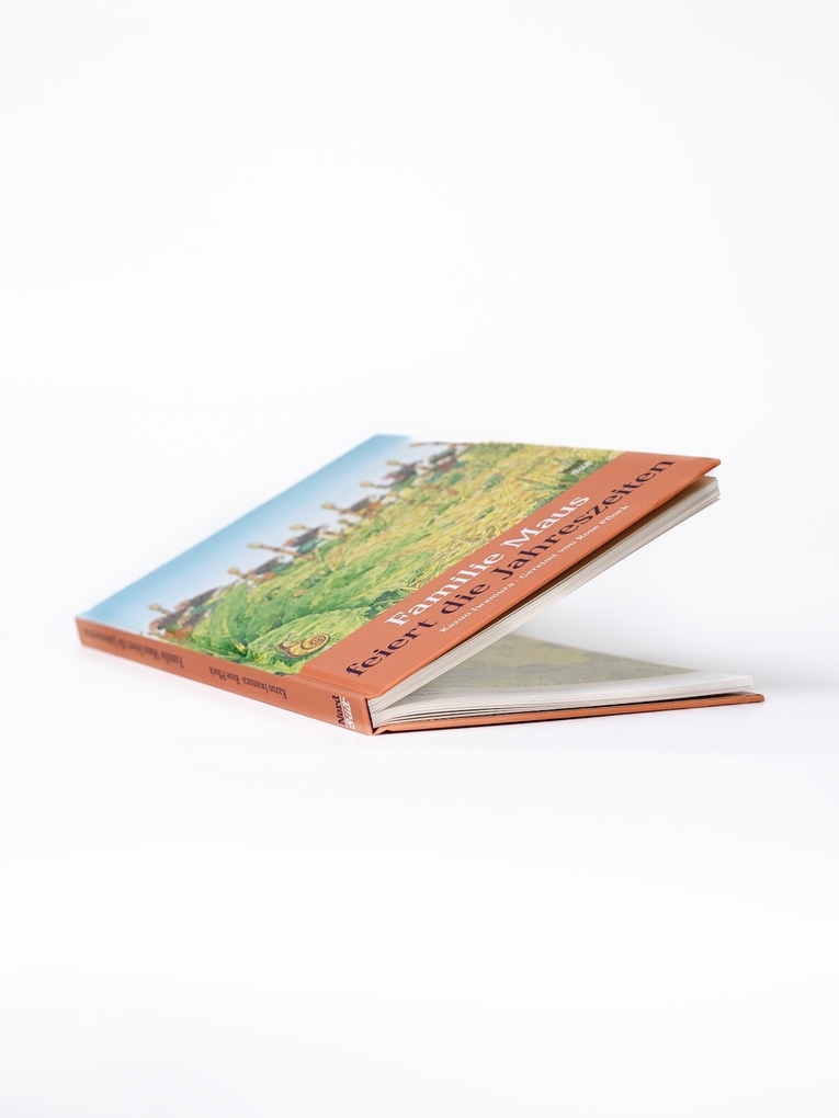 Weitere Ansicht: Familie Maus feiert die Jahreszeiten | Kazuo Iwamura