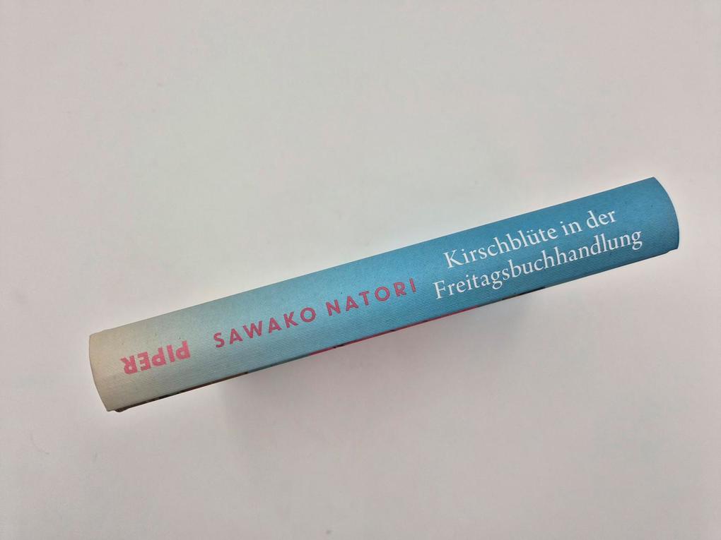Weitere Ansicht: Kirschblüte in der Freitagsbuchhandlung | Sawako Natori