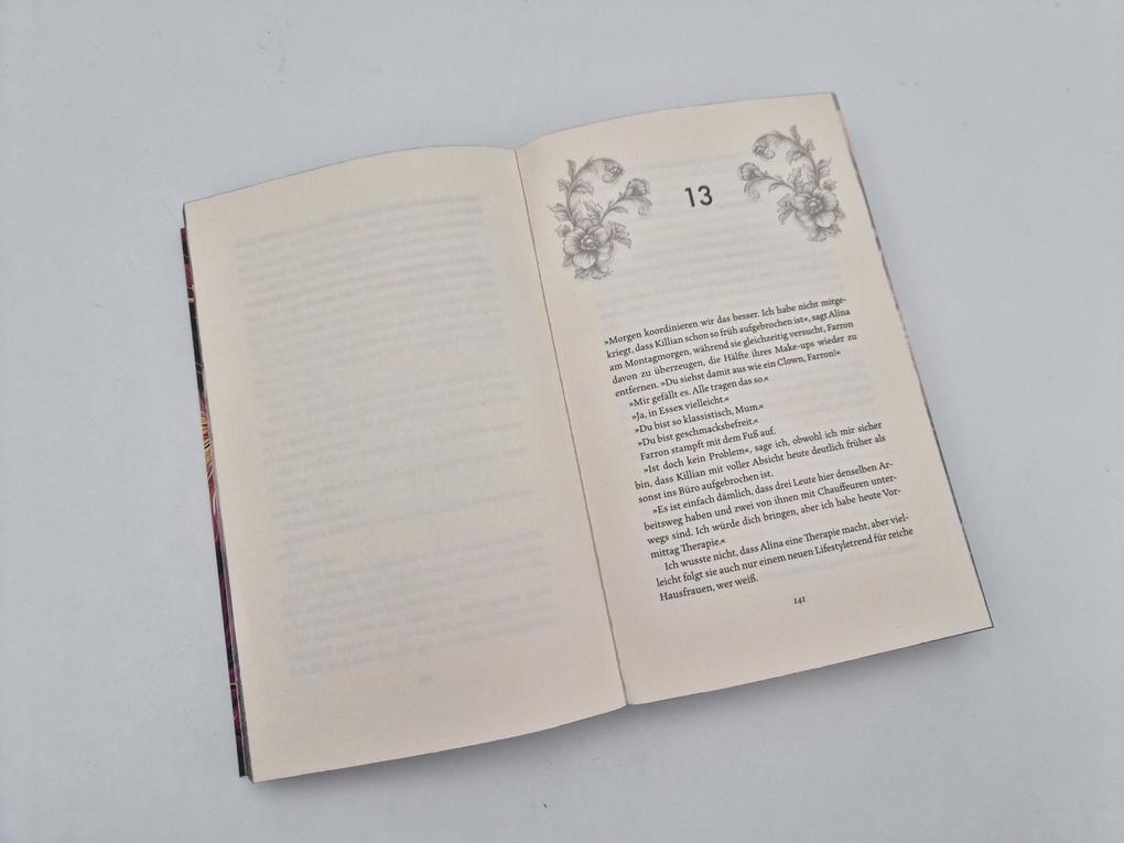 Weitere Ansicht: Unmasking Billionaires' Row | Kathinka Engel