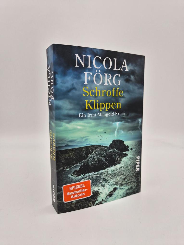 Weitere Ansicht: Schroffe Klippen | Nicola Förg