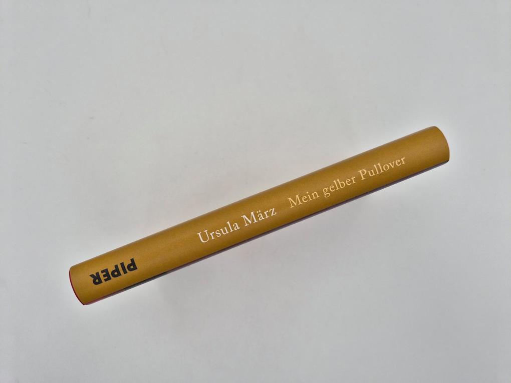 Weitere Ansicht: Mein gelber Pullover | Ursula März