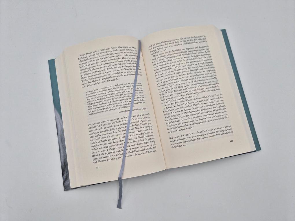 Weitere Ansicht: 'Zwei Menschen sind in mir' | Andrea Stoll