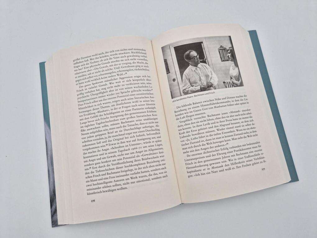 Weitere Ansicht: 'Zwei Menschen sind in mir' | Andrea Stoll