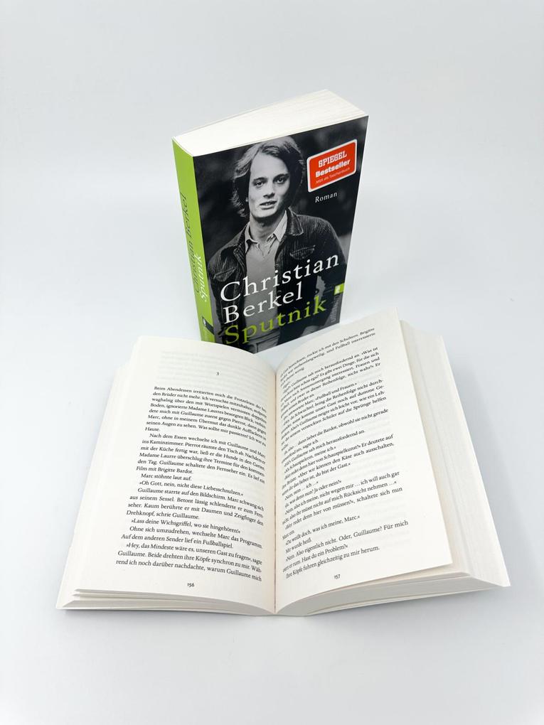 Weitere Ansicht: Sputnik | Christian Berkel