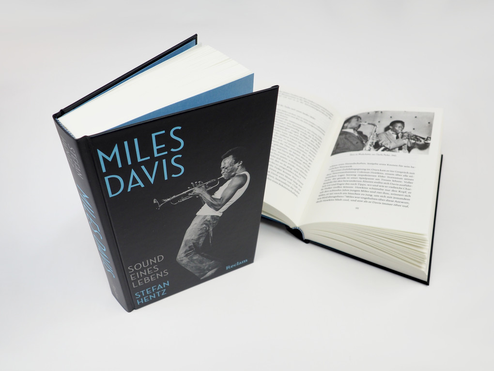 Weitere Ansicht: Miles Davis. Sound eines Lebens | Stefan Hentz